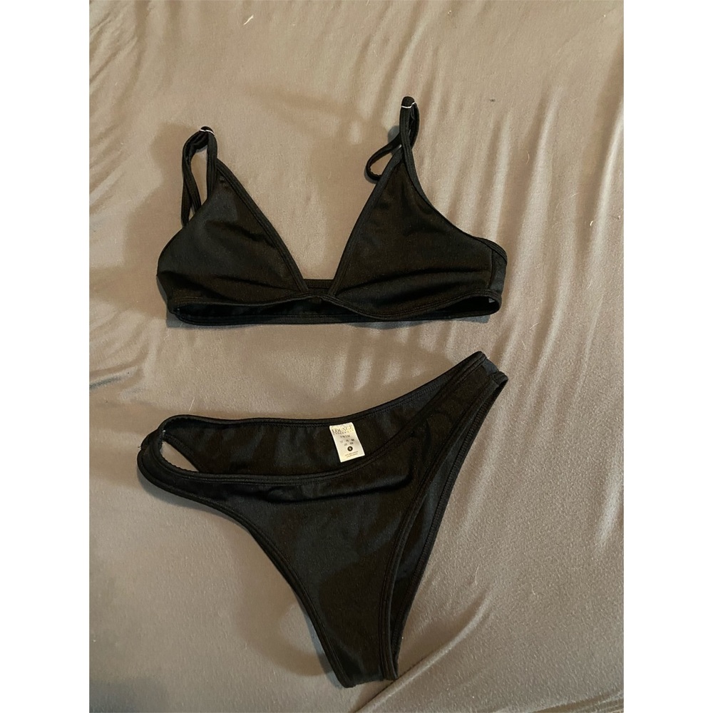 LOUNGE BIKINI SET